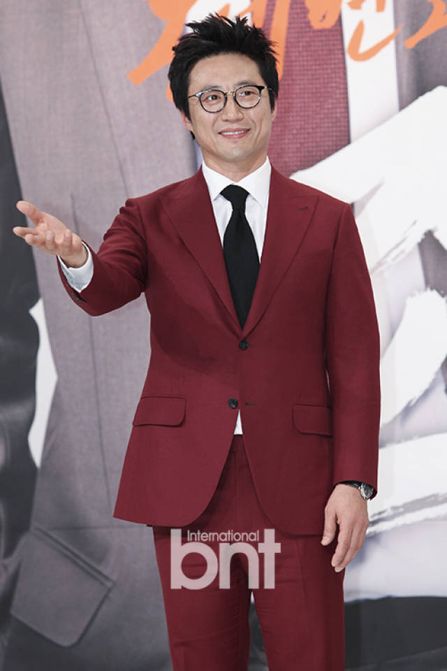 《空中秋千》有望定档sbs水木剧 朴信阳担任男主角