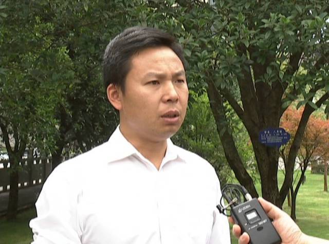 六枝特区人民政府副区长 蒋家梁