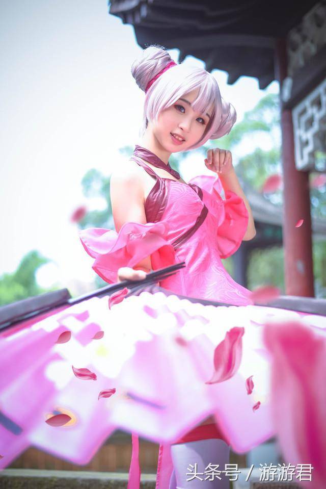 王者荣耀cosplay:安琪拉萝莉身御姐心,小乔甜美可爱妹子