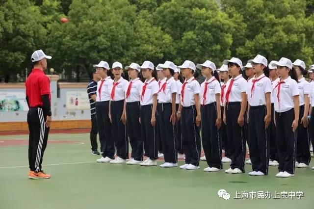 上海上宝中学校服,上宝中学七宝中学_大山谷图库