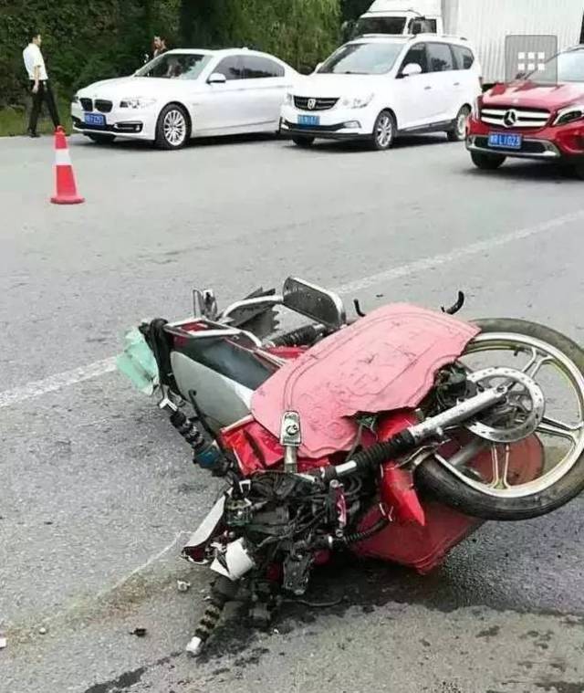 摩托车祸图片真实图片图片