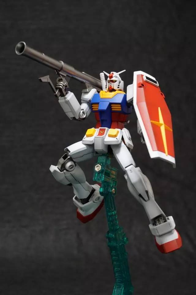 【模玩作品赏析】hg 1/144 新生 rx-78-2 元祖高达喷涂作