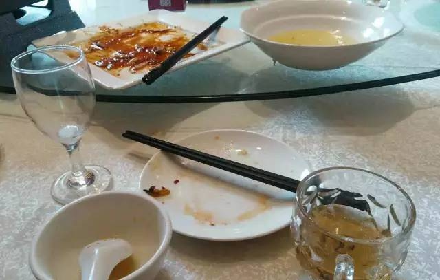 【表情包展示】空碗是对美食最大的尊重