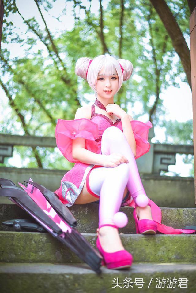 王者荣耀cosplay:安琪拉萝莉身御姐心,小乔甜美可爱妹子