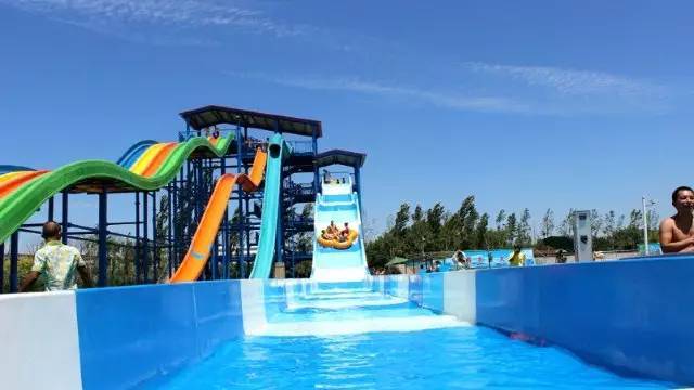 门票: 瀑布景区:40元 瀑布景区 水上乐园套票:70元 开放时间:7:00-19