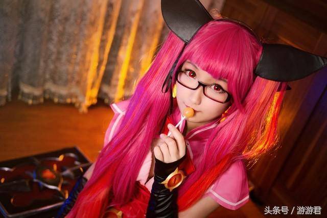 王者荣耀cosplay:安琪拉萝莉身御姐心,小乔甜美可爱妹子