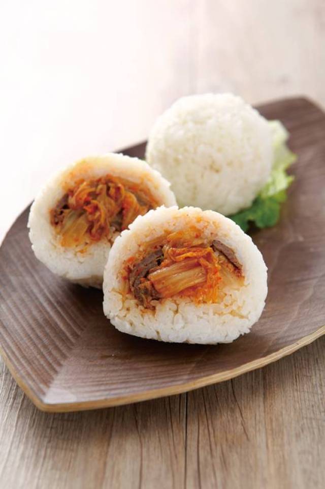 泡菜牛肉饭团