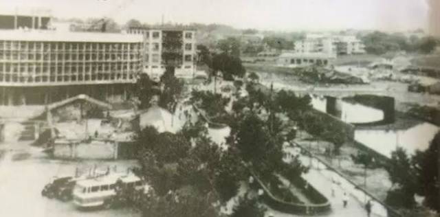 如今的乐平已今非昔比,改革开放的浪潮拍打着这座古老的城市,乐安江的