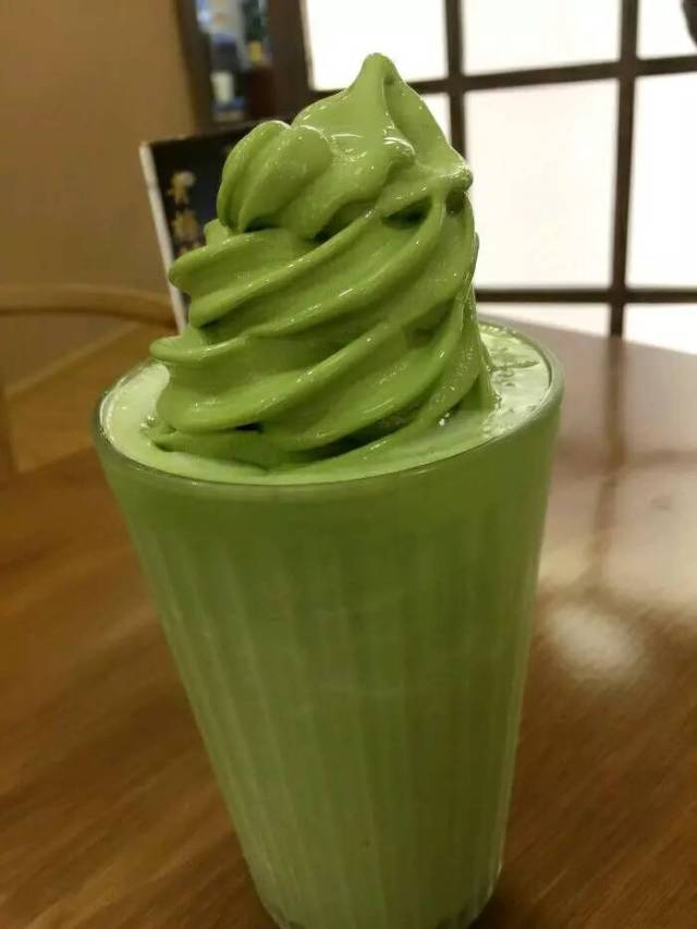 抹茶圣代图片,抹茶夹心冰淇淋图片,圣代图片大全_大山谷图库