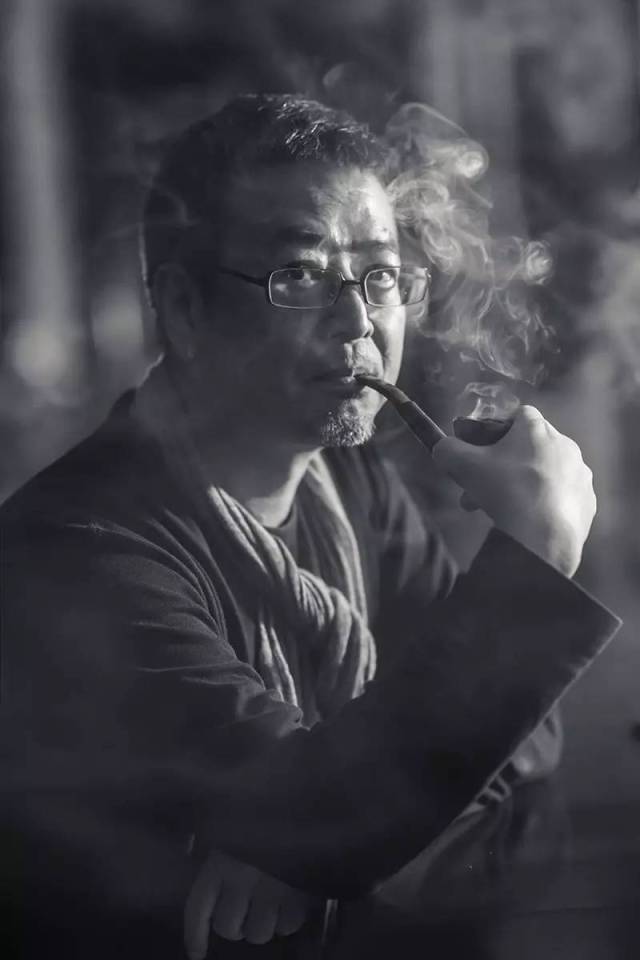 成都文艺圈摄影男神,被他拍过的大都爱上了自己