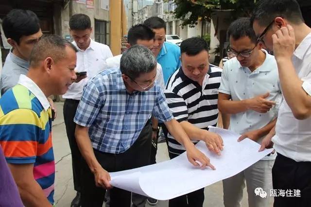 瓯海区副区长潘小林赴瞿溪督查危旧房治理改造工作