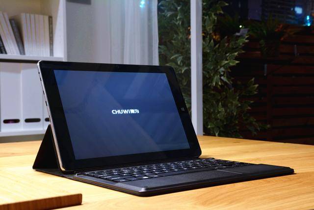 每一次开机进入电脑,驰为hi10 plus会提示你选择android还是win10系统