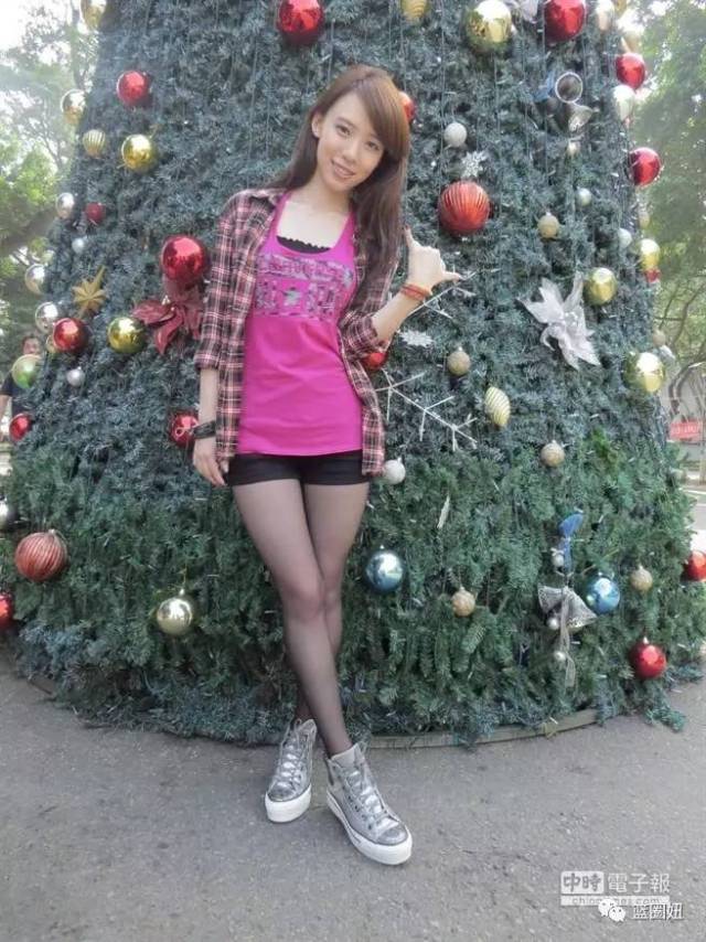 正在向演艺圈进军 王宣今年24岁 身高1米65 对于生活在台湾省的人来说