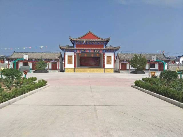 【乡村通讯】高平镇牛家咀,任家寺村农民喜迁新居笑开颜