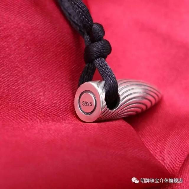 《战狼2》冷锋同款子弹头,明牌珠宝同步上柜!