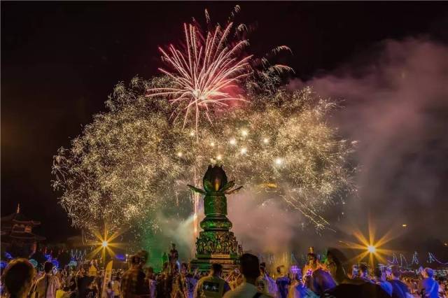 龙口南山七夕烟花篝火晚会华美落幕时短情长唯美浪漫