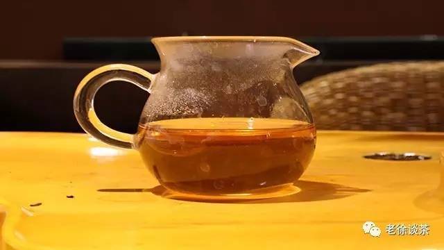 《老徐鑑茶》第四十八期:2009年出品吳啟英大師普洱茶熟餅品鑑報告