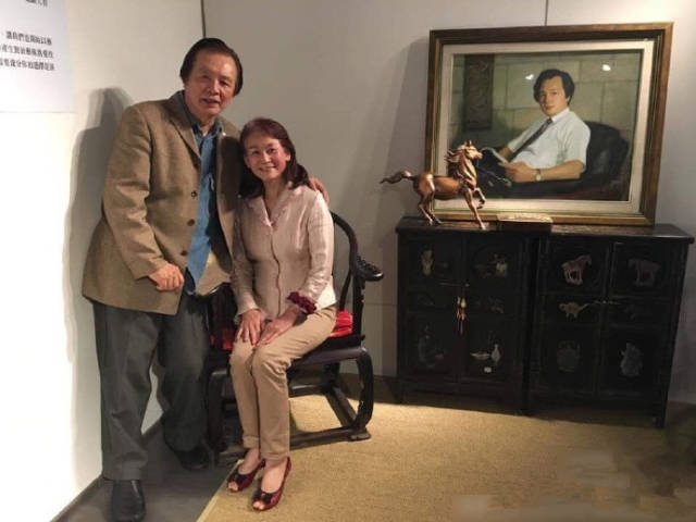 早前吴佩慈晒出自己去看父亲林志玲的父亲林繁男是台湾有名的富商,也