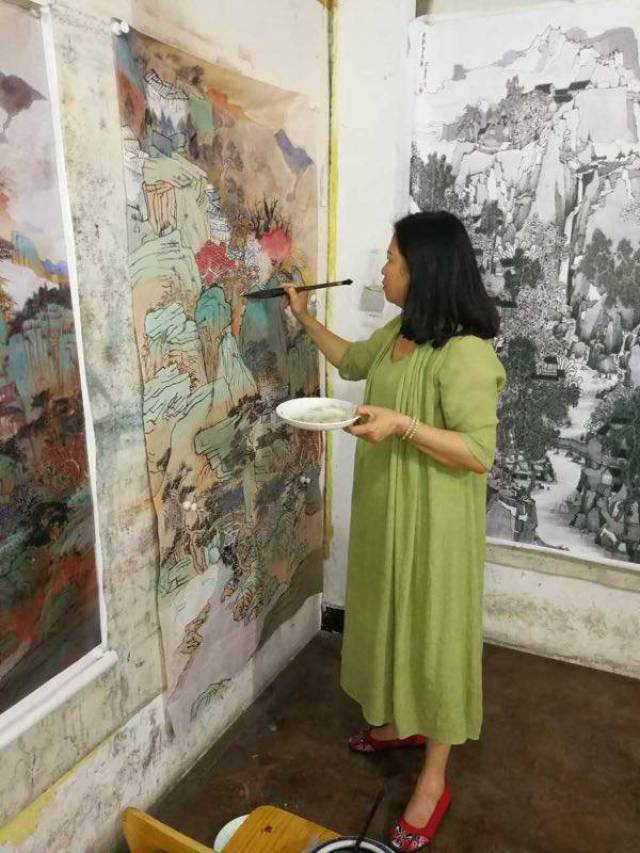 【麦积山雨】梦幻天涯 / 浪花赞 ------女画家刘清云求学之路