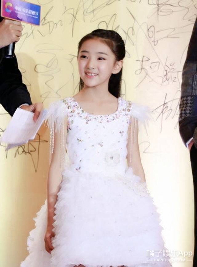 演过儿童版《白蛇传》的小戏骨又演了貂蝉,00后小花有接班人了!