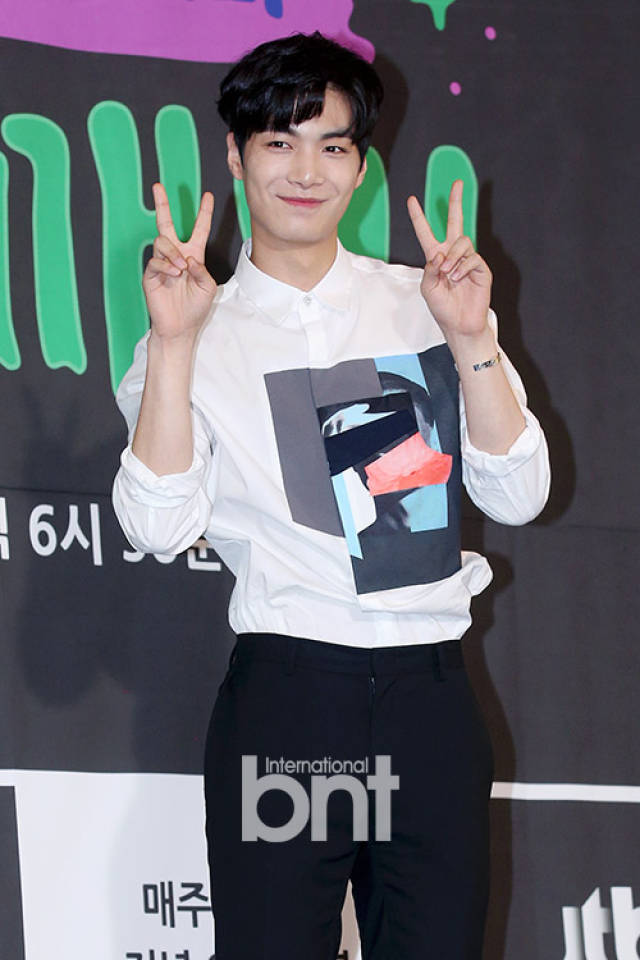 nuest金钟炫加盟《奇怪的歌手》 再次固定出演综艺