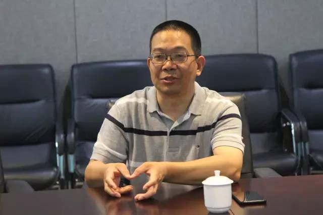 园区动态浙大计算机科学与技术学院院长庄越挺到访信息港小镇