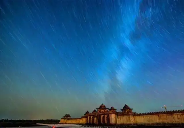 9月1日起,伊旗蒙古源流景区要开始收门票