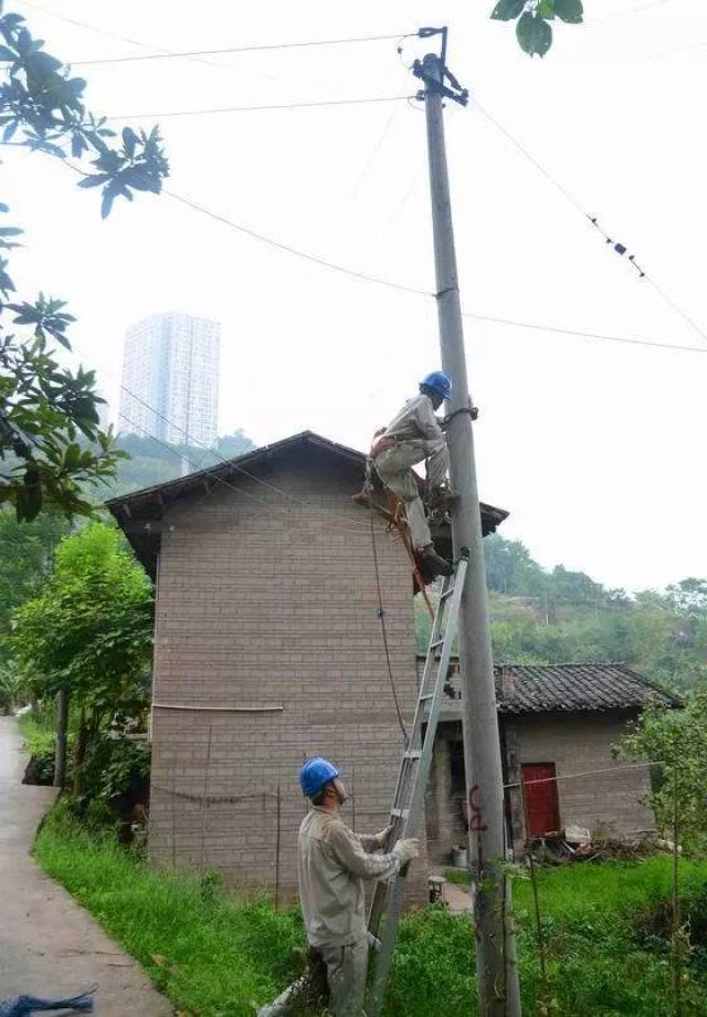 长寿公司:消除避险搬迁危旧房下户线隐患-社会频道-手机搜狐