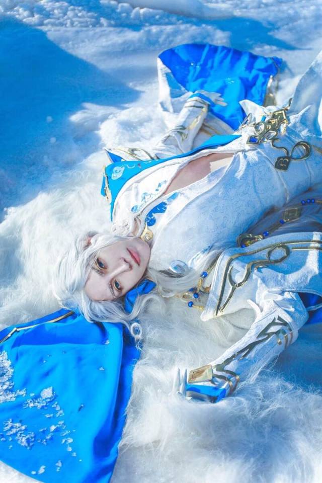 真人更是萌得没话说,嘻嘻,想想都很激动呢 还有我们的二鬼!