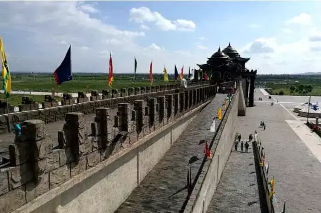 9月1日起,伊旗蒙古源流景区要开始收门票