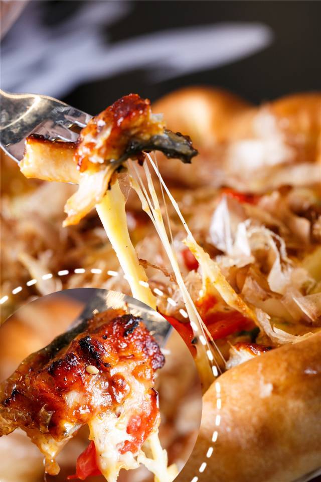 【舌尖美味】必胜客鳗鱼比萨带你感受"有你鳗(mán)好"!