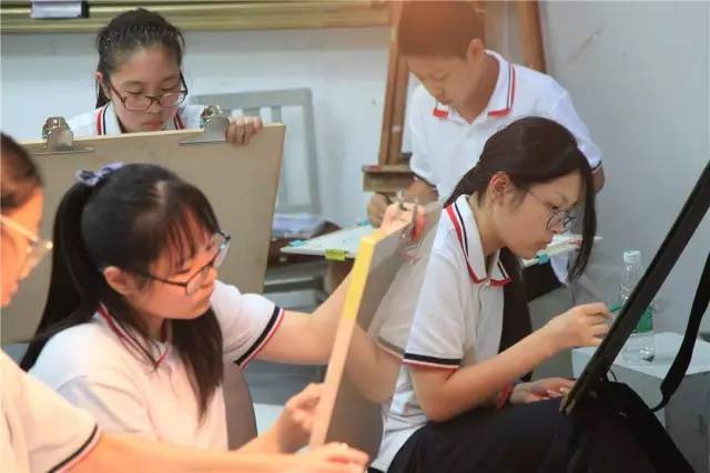 开启艺术之门 迎接新的挑战 ——紫竹园中学高一新生入学教育培训圆满