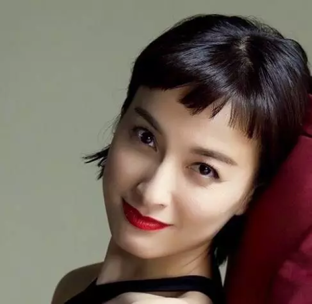 吴小美 我负责貌美如花,你负责赚钱养家!