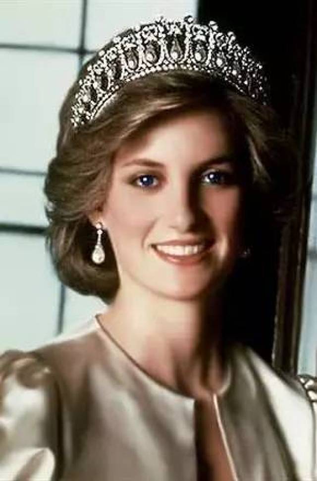 永不凋谢的玫瑰 | 最真实的戴妃,都在他的眼里【独家采访实录】