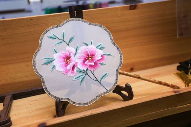 6767快面临失传的丽水畲绣究竟长啥样看完惊呆了绝不亚于蜀绣