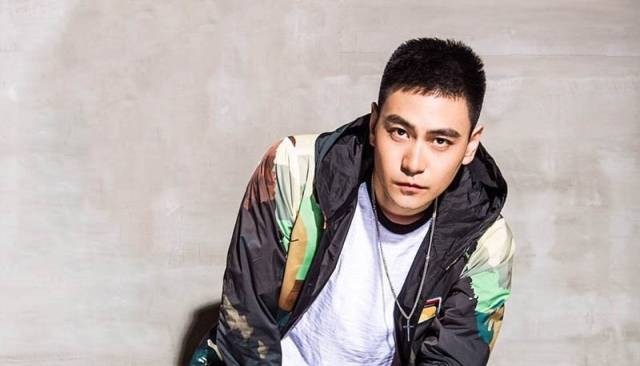 安雅萍其实是单身,而演员李飞却已经有女朋友了.