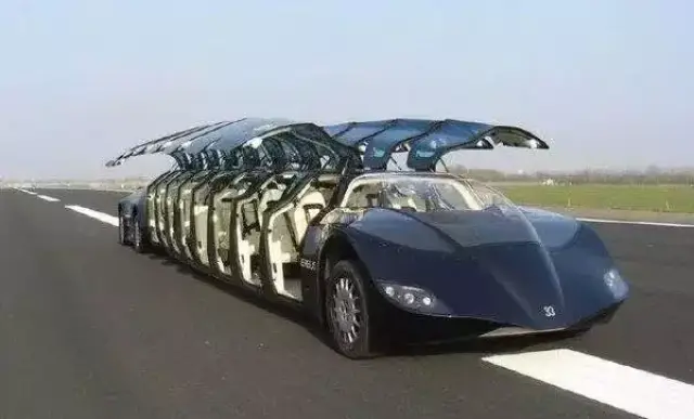 像蜈蚣一样的车,全世界只有迪拜有!