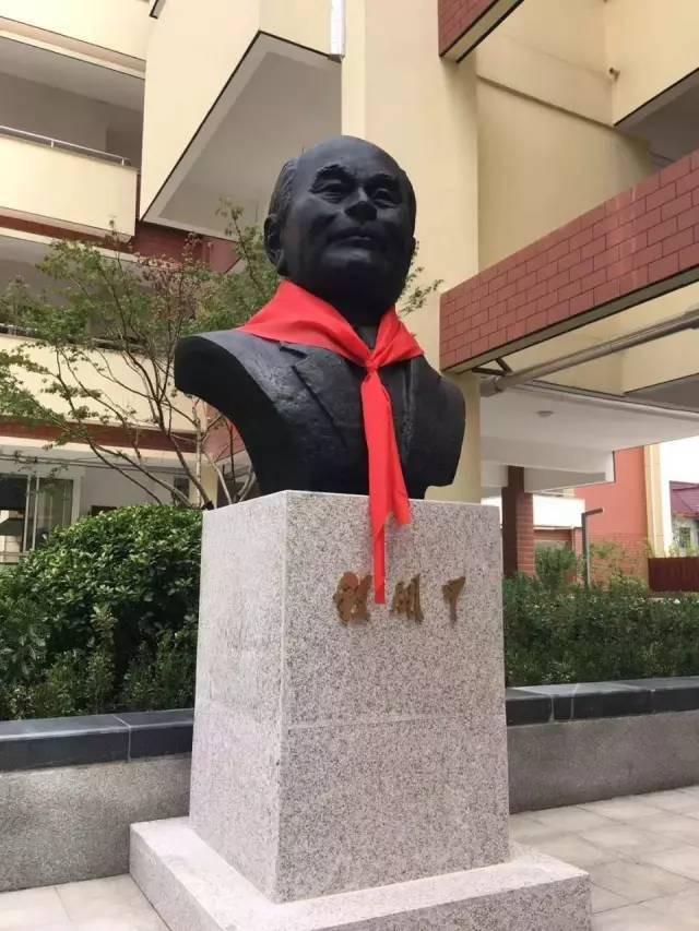 来吧,开甲学子程开甲小学迎来第一批入学的孩子!