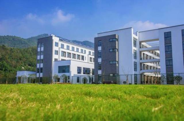 章水镇中心小学新校舍