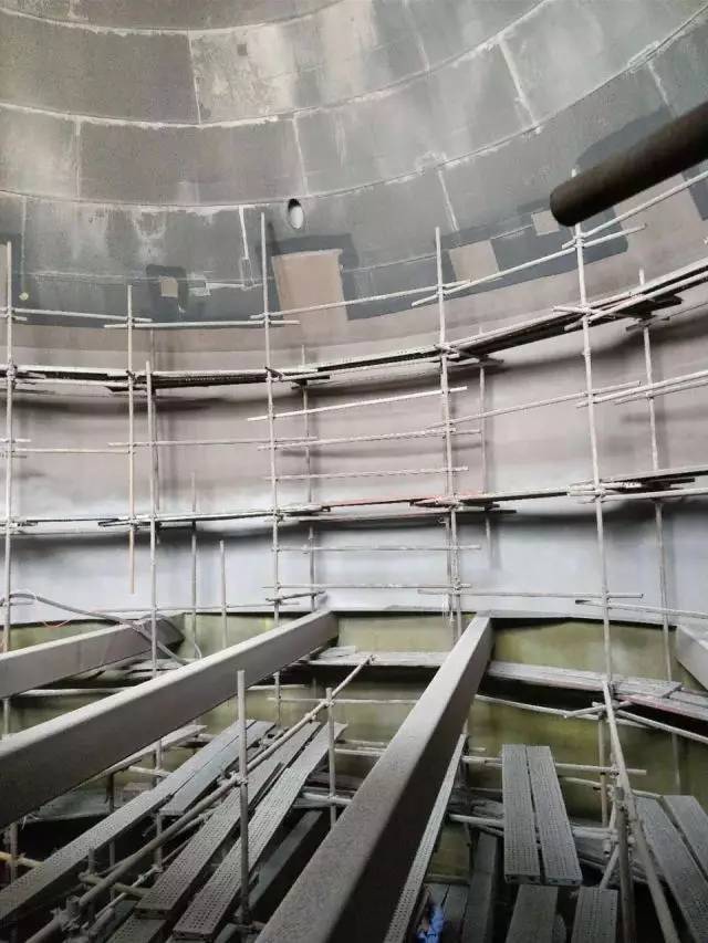 【微●资讯】公司8号机组超低排放改造项目进入吸收塔防腐施工阶段