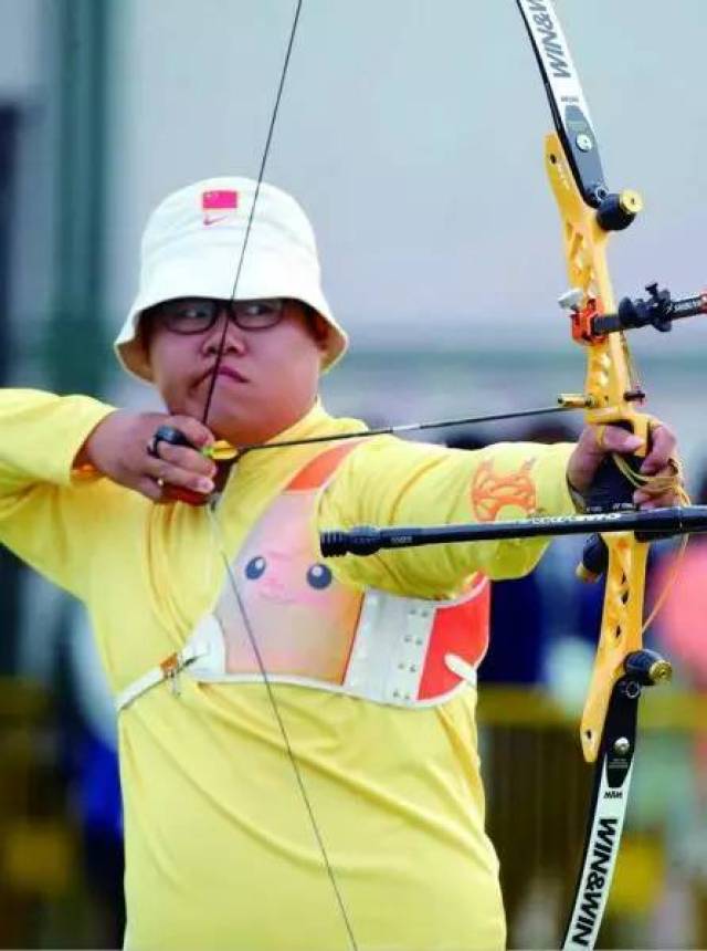 关注全运青岛小伙射落金牌王大鹏获得男子射箭冠军