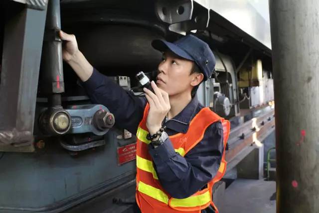 投票广州地铁安全形象大使评选