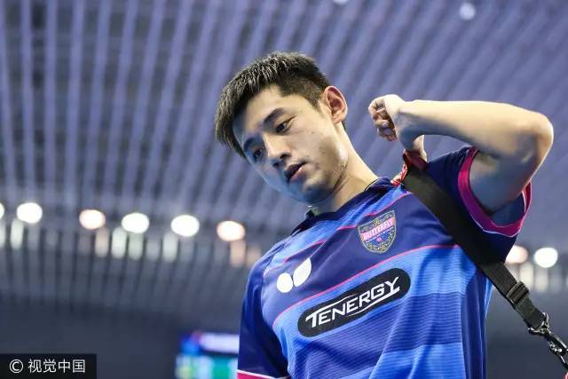 大满贯选手张继科在第二轮苦战六局,2:4爆冷不敌八一队小将周恺,无缘