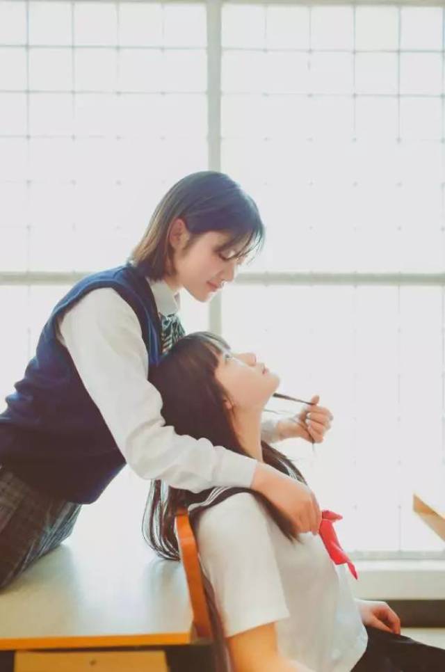 百合向jk制服精选 妹子间的青涩恋爱物语 手机搜狐网