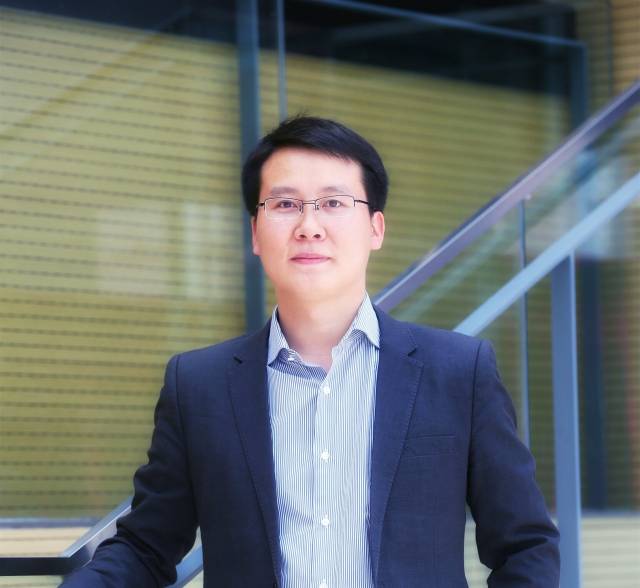 汪卫华(北京大学国际关系学院副教授) 主 持 人