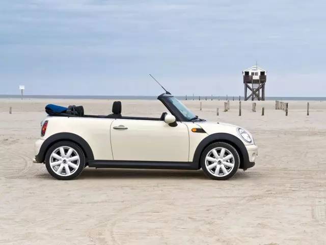 长腿美女更爱mini,甲壳虫乐队人手一辆它