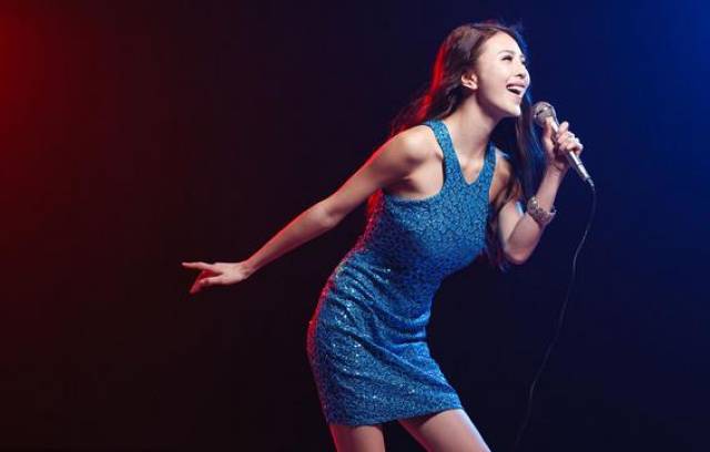 唱歌气息不稳怎样练?唱歌怎么控制气息稳定