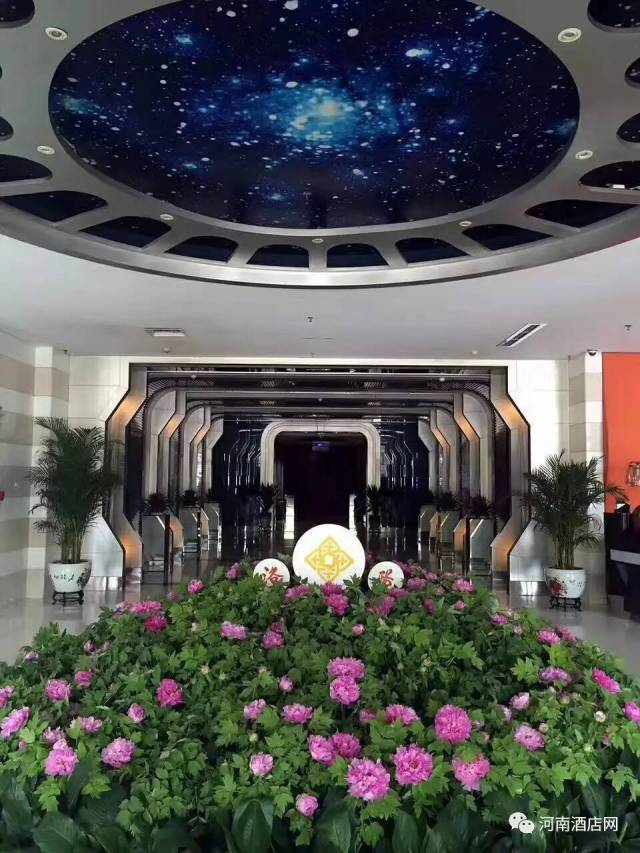 参访团在东山宾馆受到了省旅游饭店业分会副会长,东山宾馆总经理郭昂