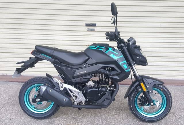 精彩刺激视频《茅山道长之鬼新娘》-《潮人视