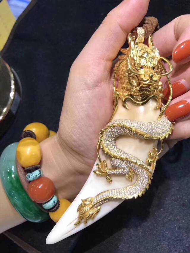 下面是一组虎牙包金的作品,大家欣赏下